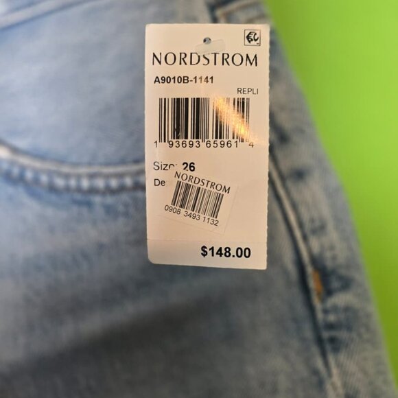 NWT AGOLDE Parker Long Loose Fit Denim Shorts – Size 26 - Picture 6 of 7